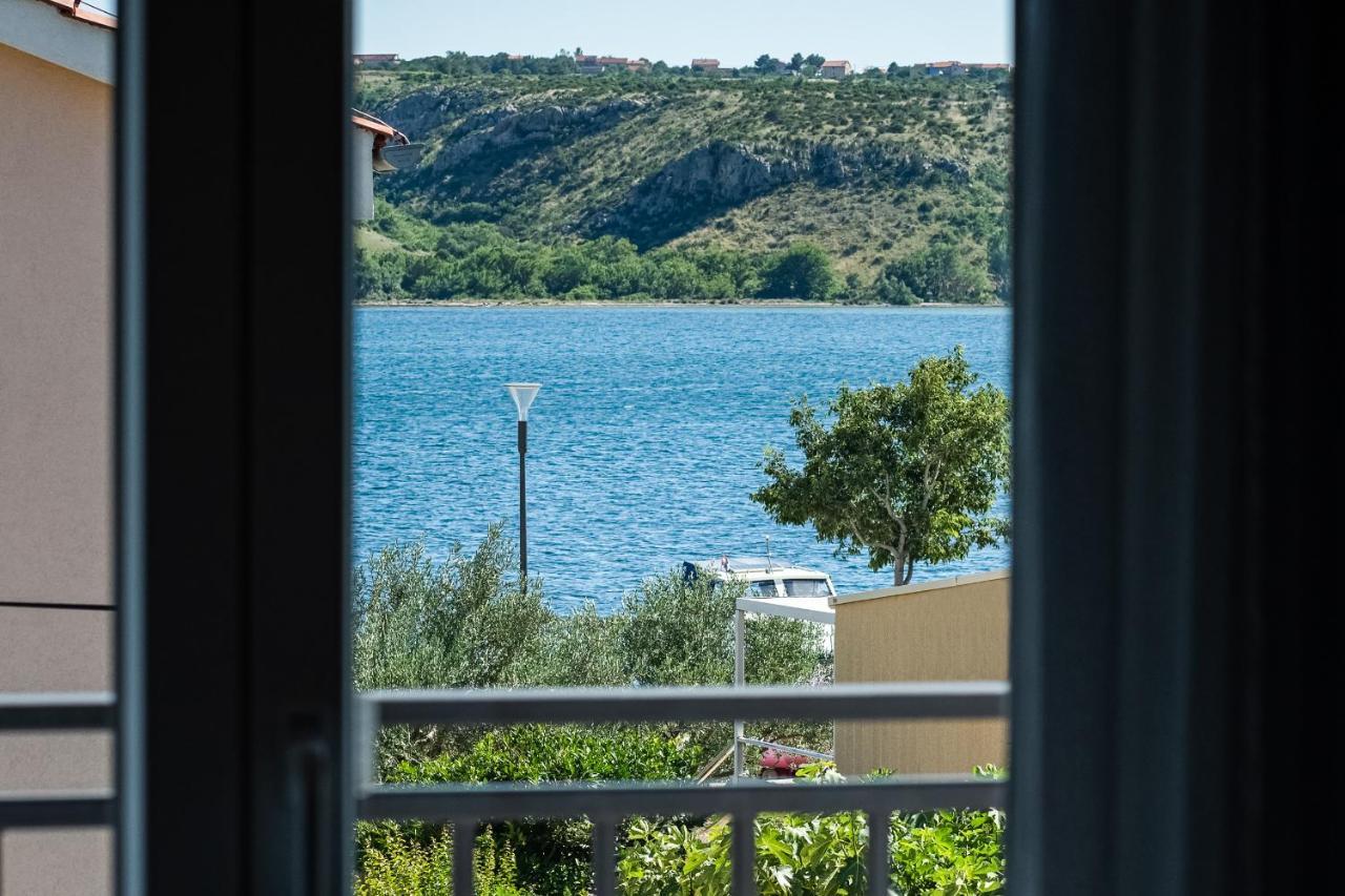 Apartment By The Sea Posedarje